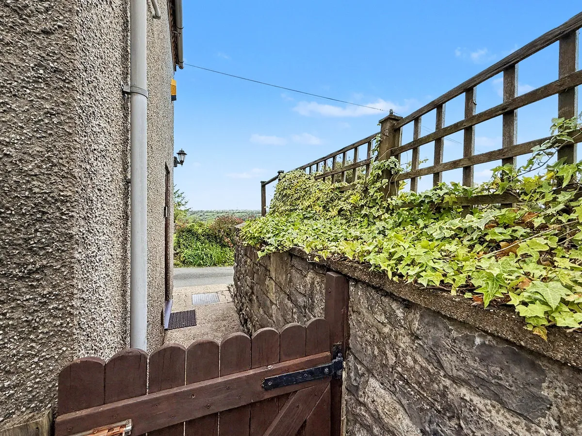 Gallowstree Lane, Upper Mayfield, DE6, photo 13
