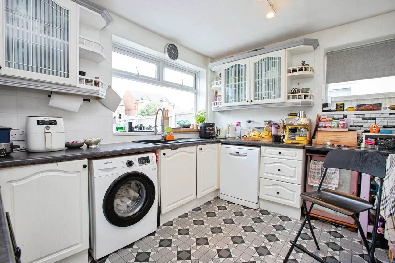 Stuart Street, Sutton-in-Ashfield, NG17, photo 15