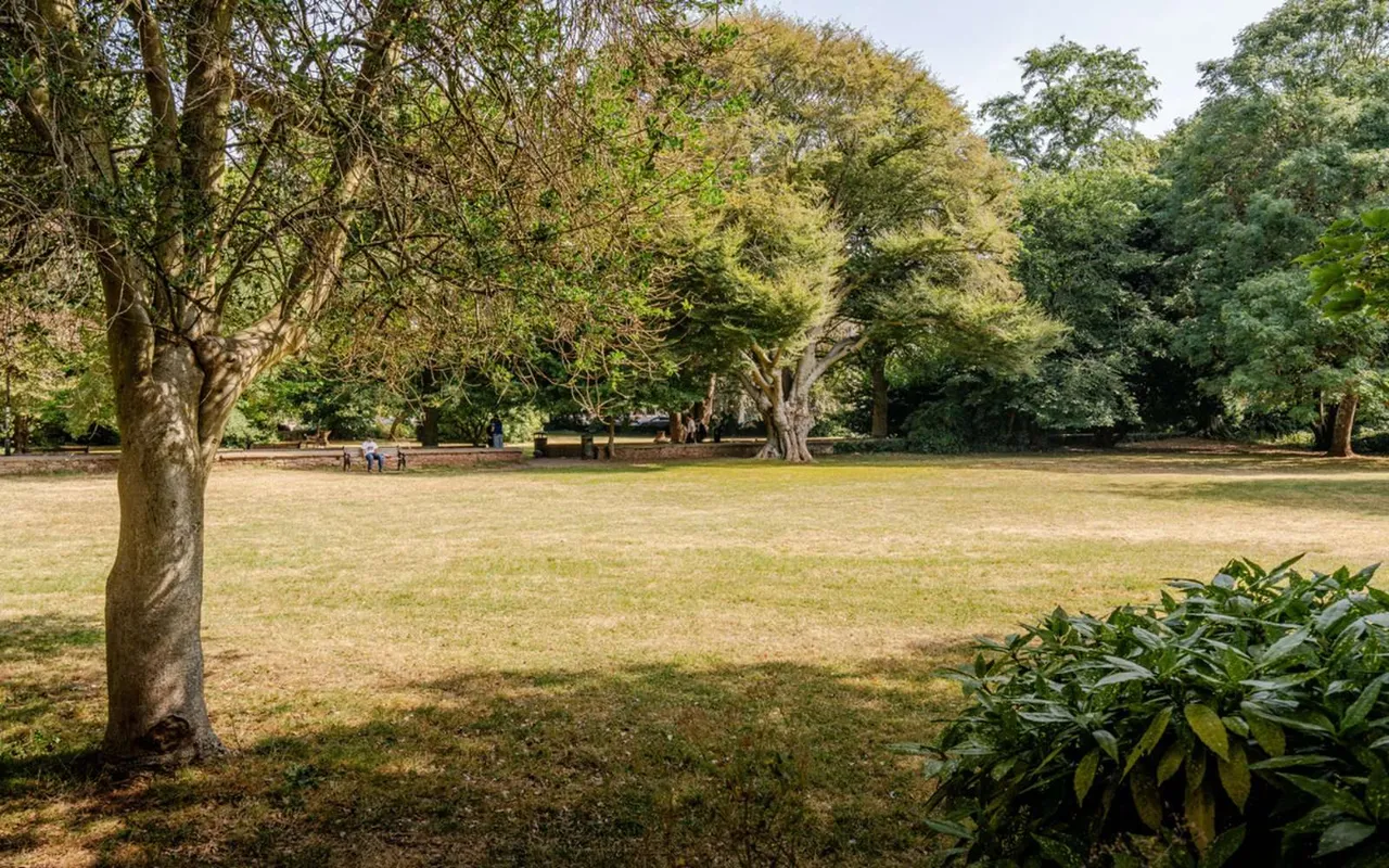Victoria Square, Clifton, BS8, photo 9