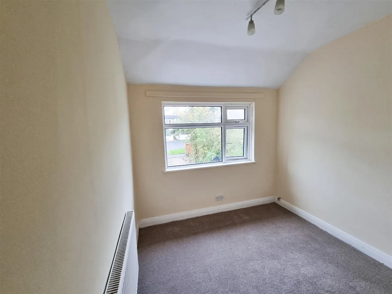 Pollards Hill North, London, SW16, photo 9