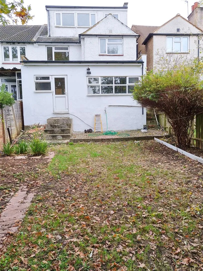 Pollards Hill North, London, SW16, photo 15