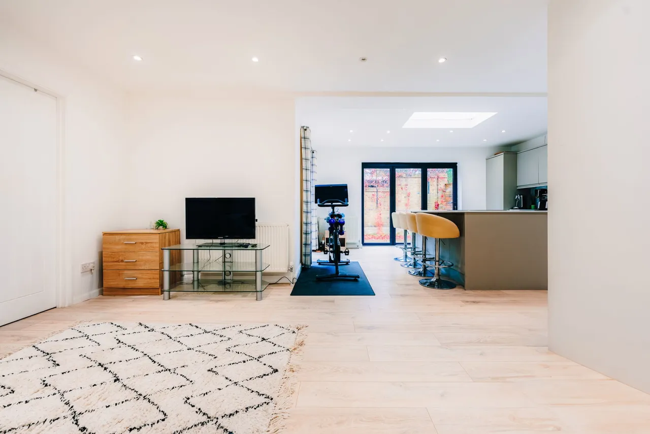 Robertson Street, Clapham, London, SW8 3TN, photo 8