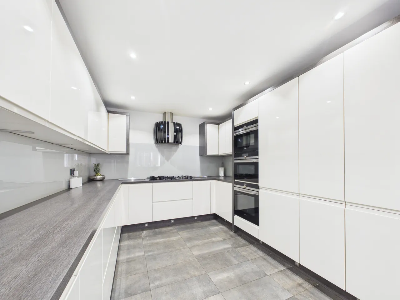 Ivy Place, Lane End, HP14, photo 2