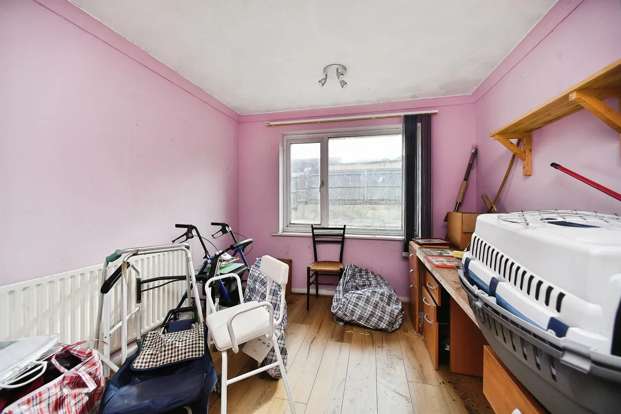 Cornwall Avenue, Peacehaven, BN10, photo 11