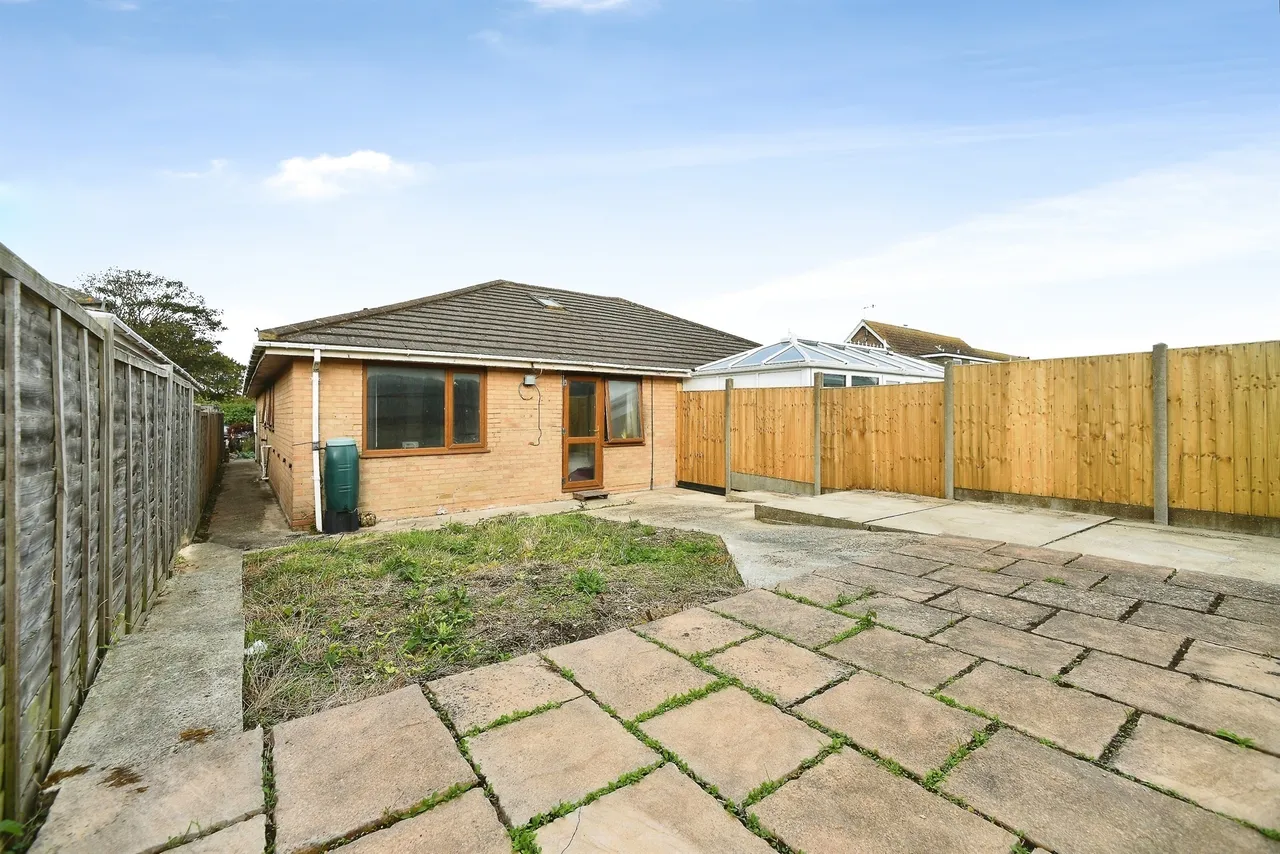 Cornwall Avenue, Peacehaven, BN10, photo 2