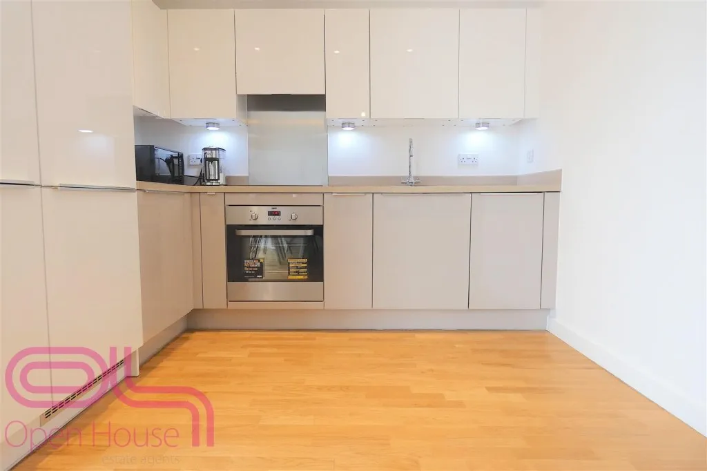 Windsor Road, Slough, SL1, photo 2