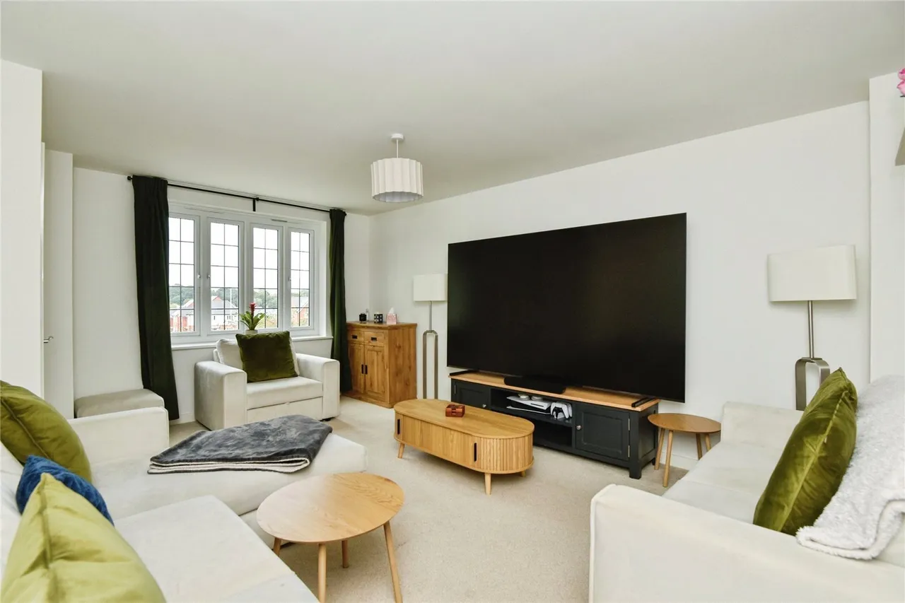Magnus Drive, CW12, photo 4