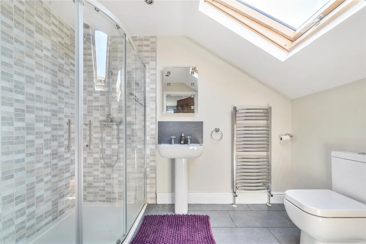 Ouseley Road, Wraysbury, TW19, photo 12