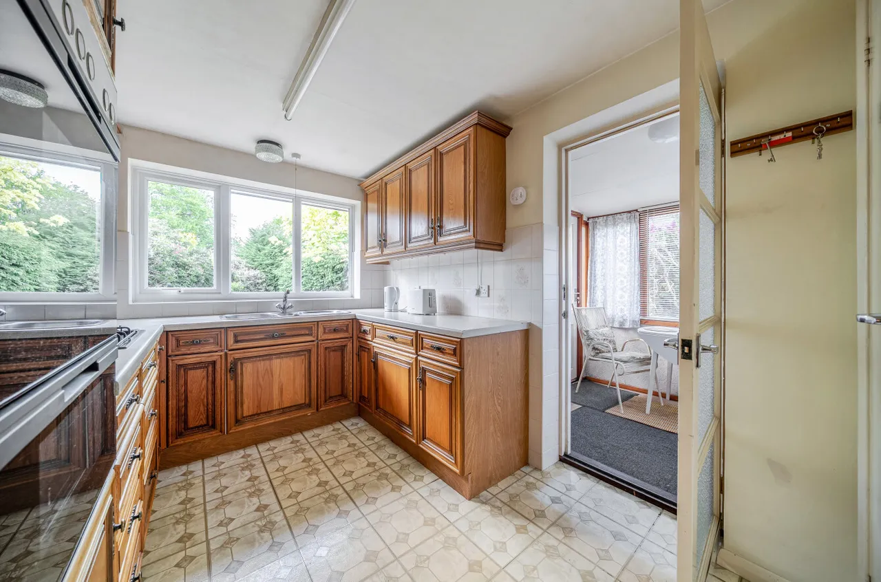 Heath Close, Hindhead, GU26, photo 11