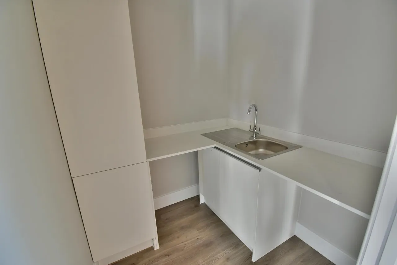 Horsham Avenue, BH10, photo 12
