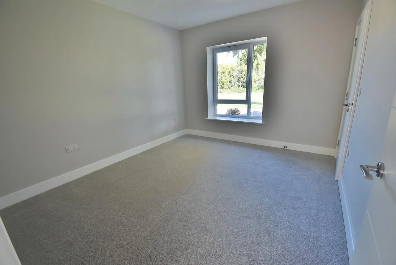 Horsham Avenue, BH10, photo 10