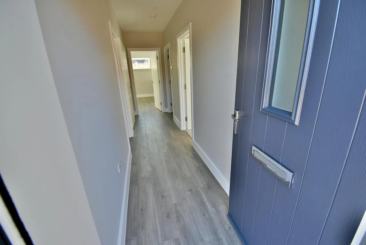 Horsham Avenue, BH10, photo 13