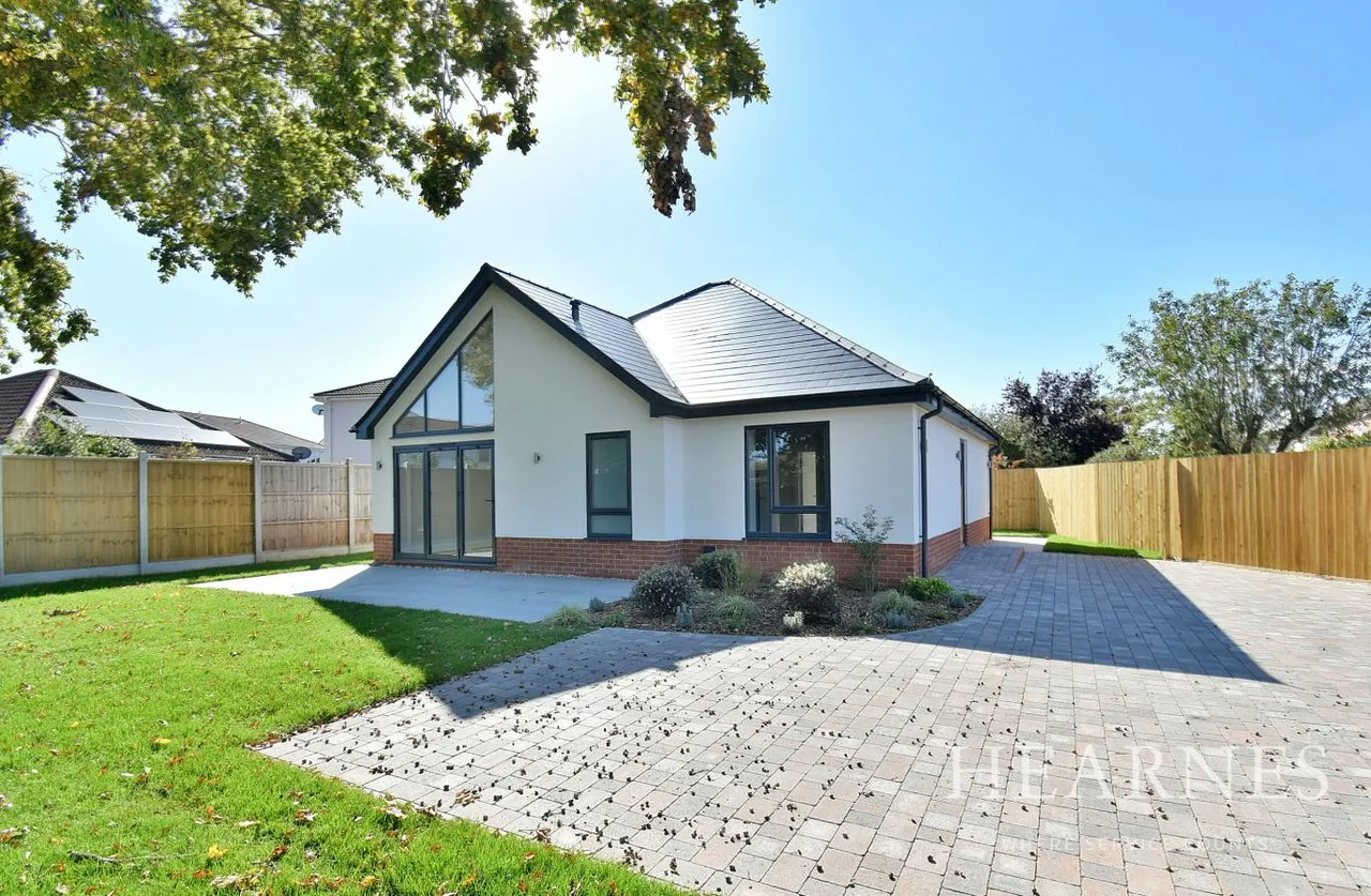 2 bed house for sale, Horsham Avenue, BH10