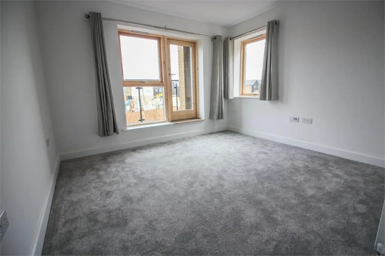 Bullfinch Road, Newhall, CM17, photo 6