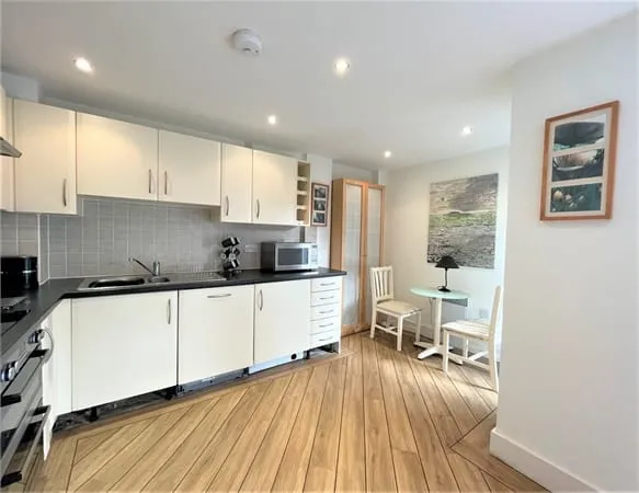 Kings Road, Swansea, West Glamorgan, SA1 8PP, photo 3