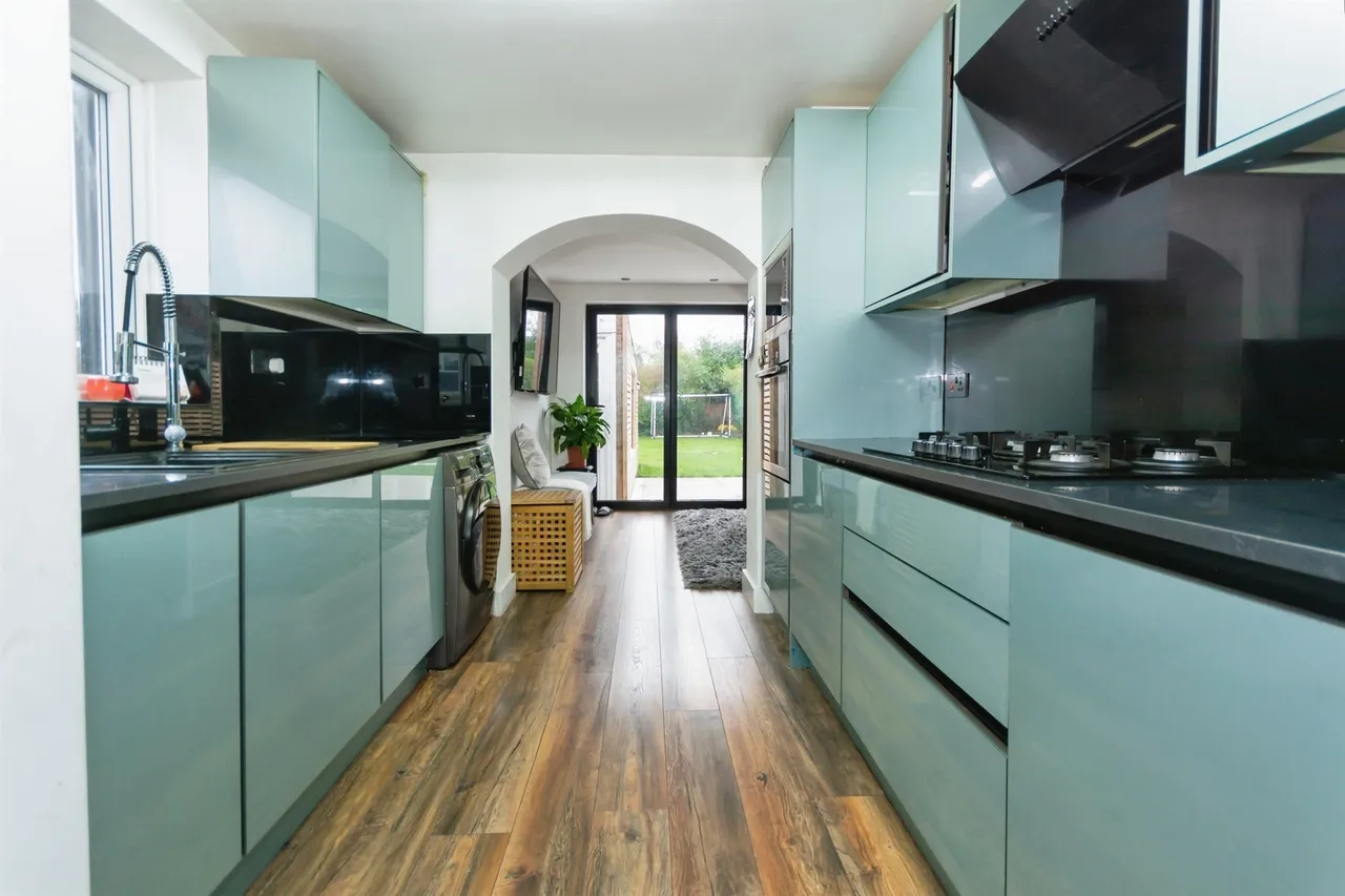 Bronte Farm Road, Shirley, Solihull, photo 10
