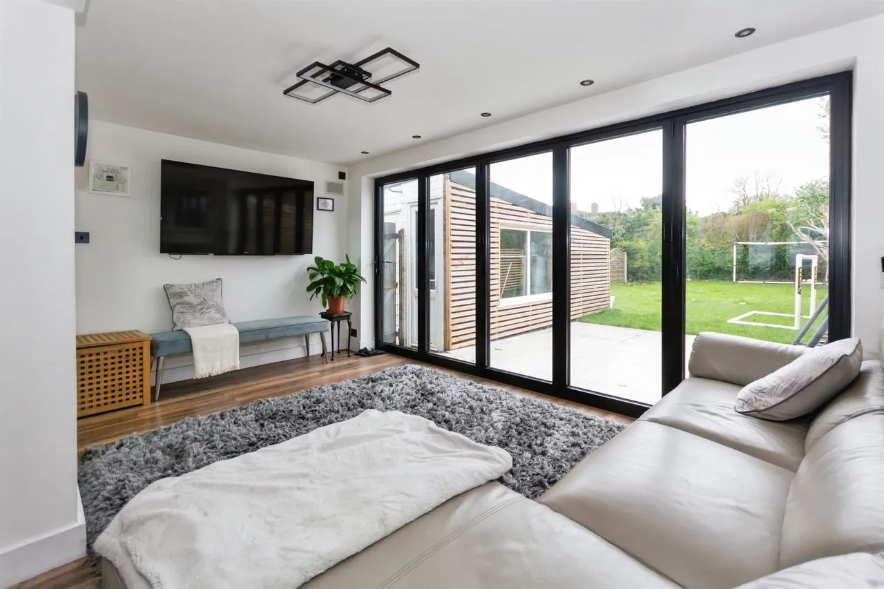 Bronte Farm Road, Shirley, Solihull, photo 7