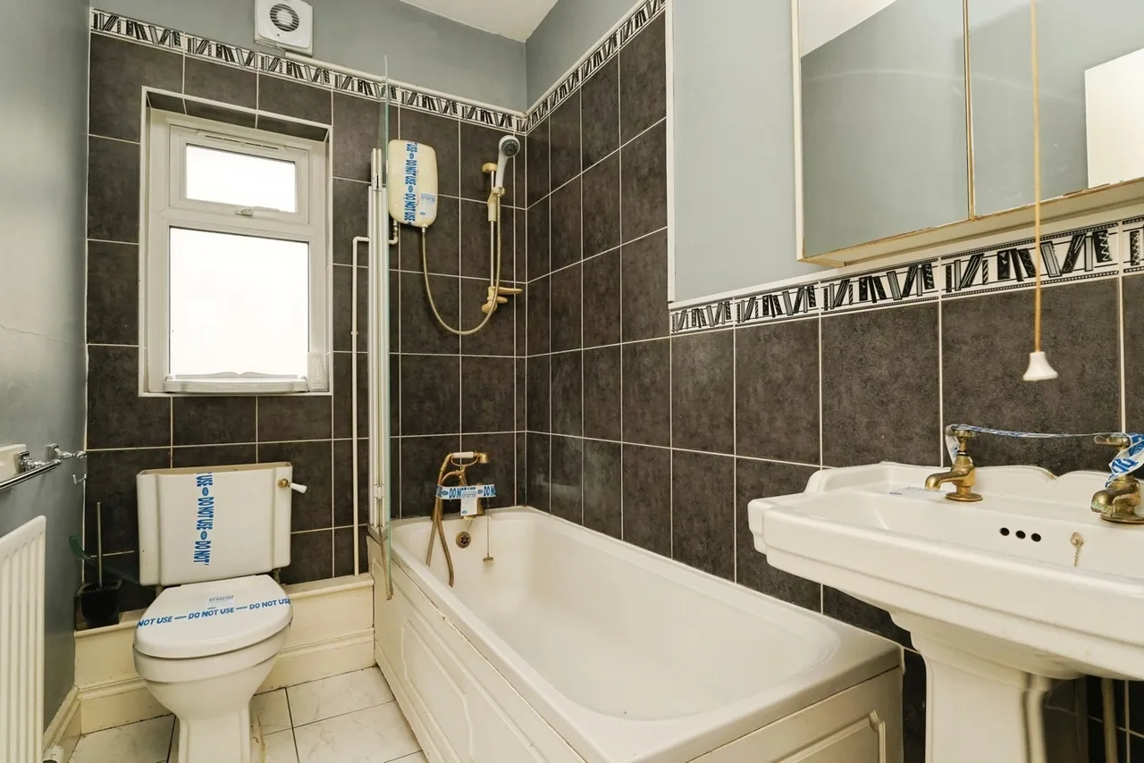 Portland Place, Cheltenham, GL52, photo 4