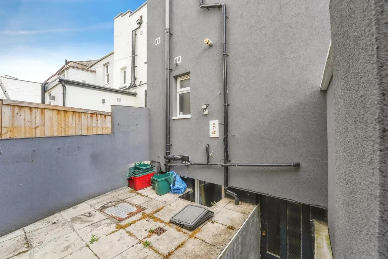 Portland Place, Cheltenham, GL52, photo 9