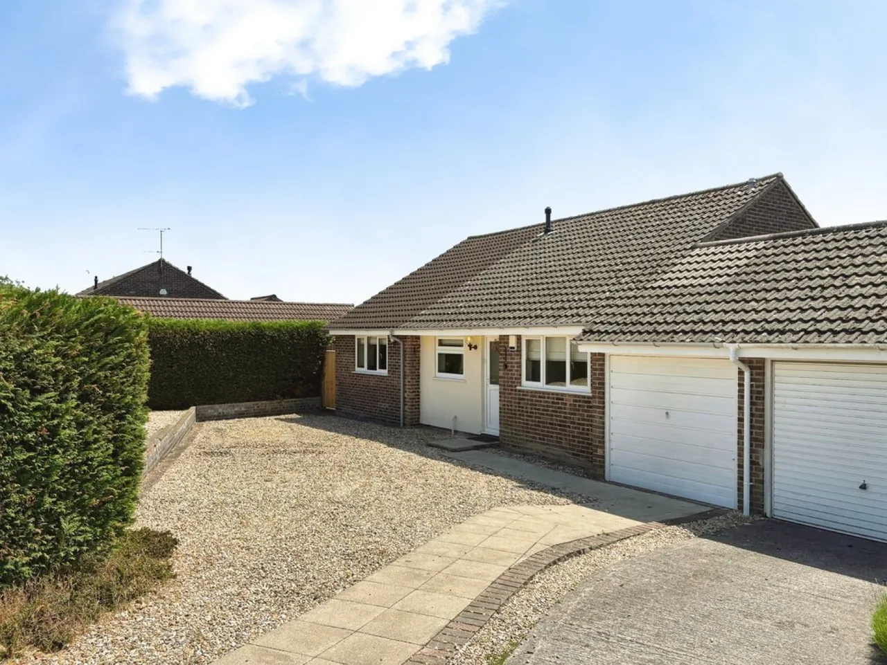 3 bed house for sale — Compton Close, Yeovil