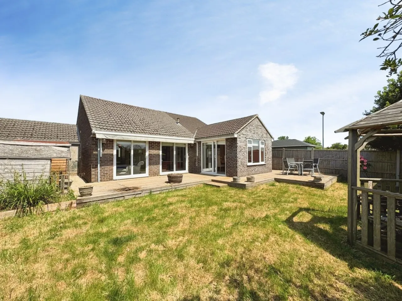 Compton Close, Yeovil, photo 2