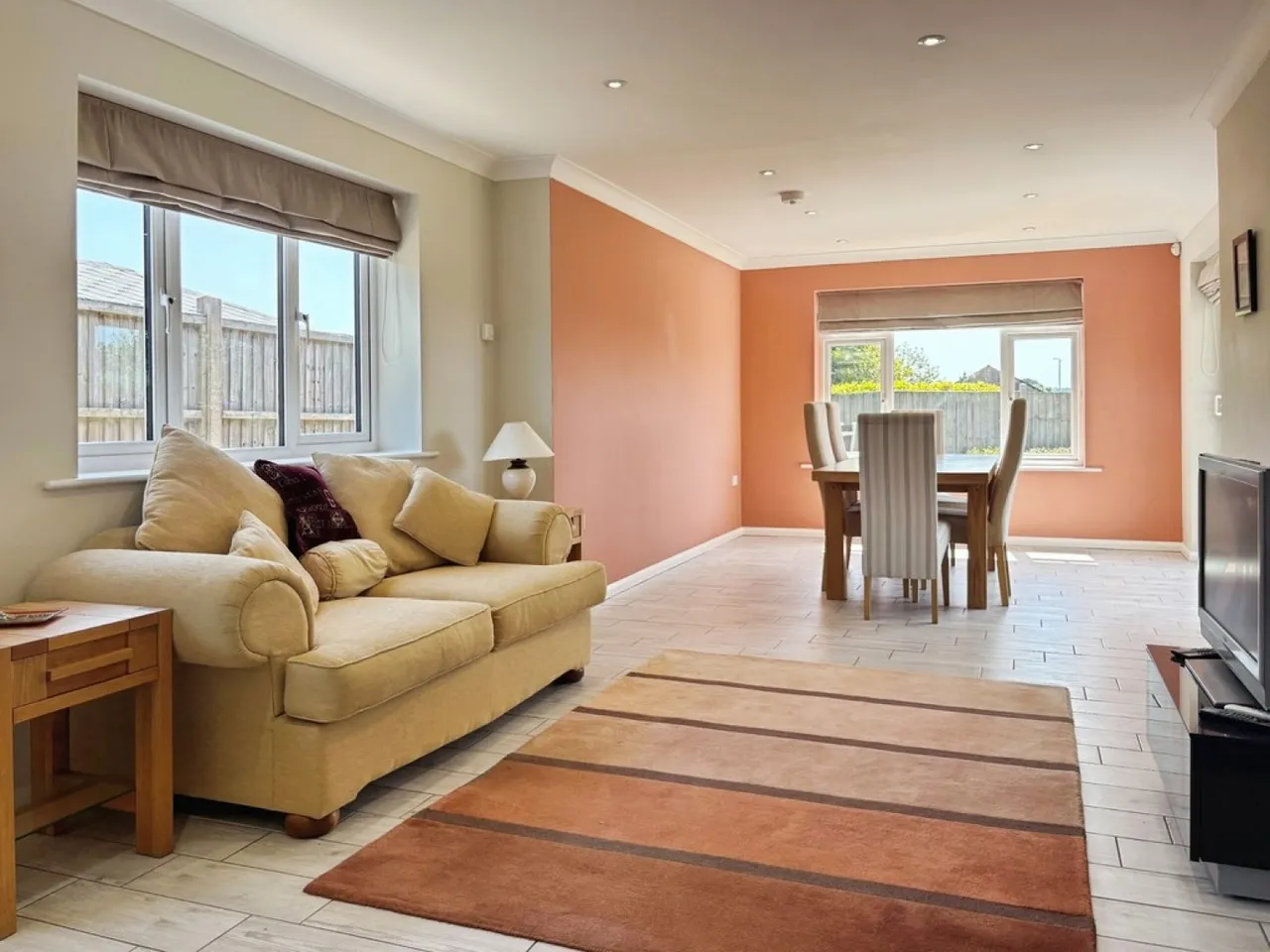 Compton Close, Yeovil, photo 4