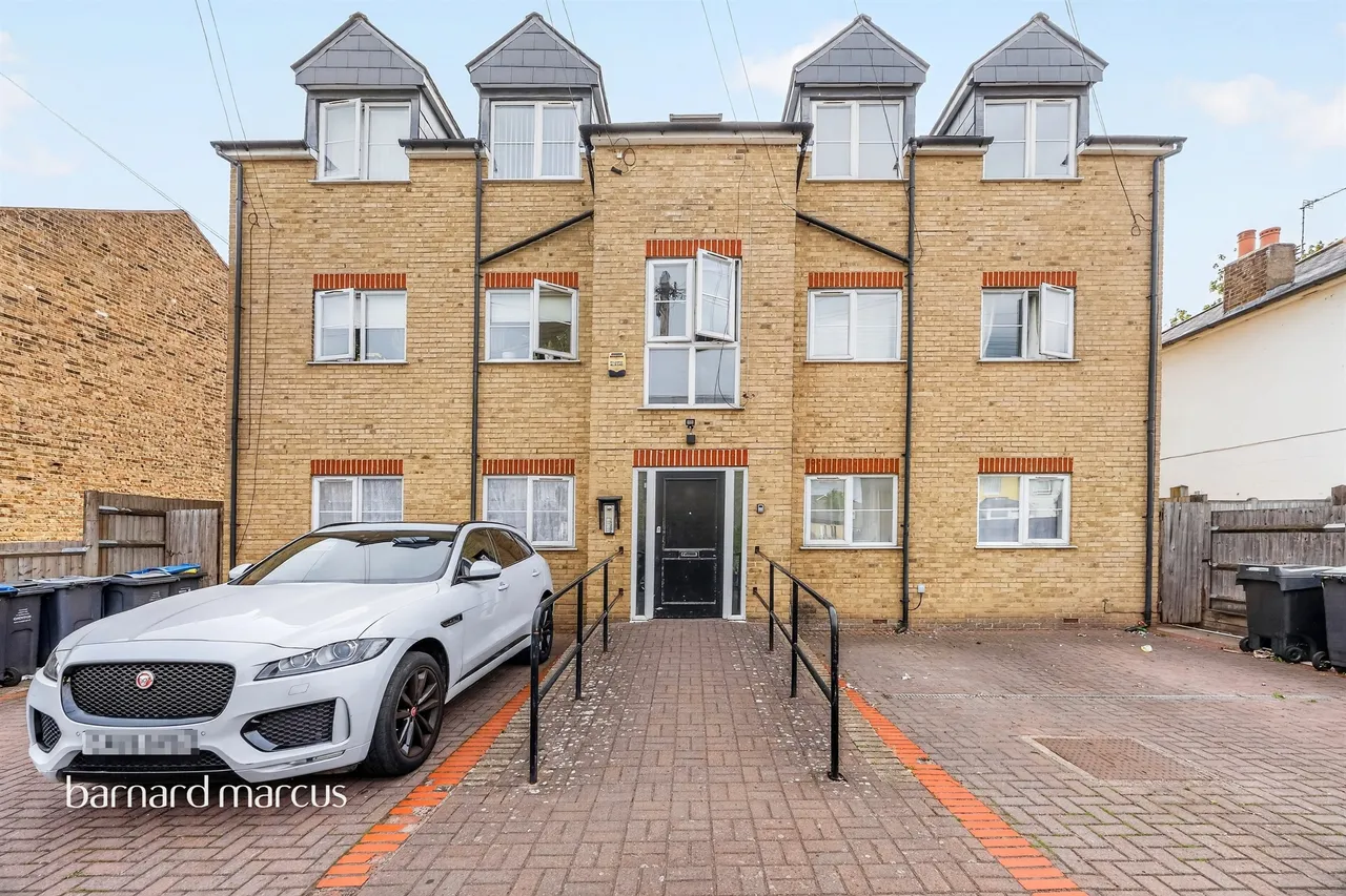 2 bed flat for sale — Bensham Grove, Thornton Heath