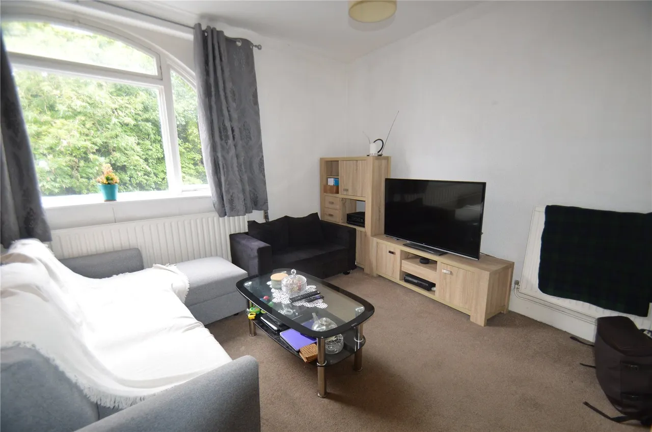 1 bed flat to rent, The Parade, Carshalton, SM5