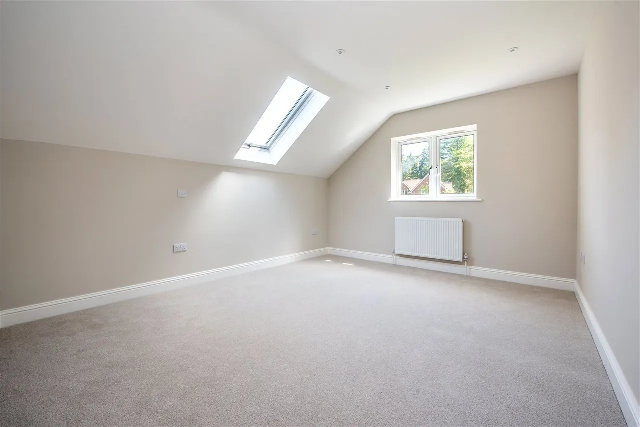 Bechwood Close, Tadworth, KT20, photo 13