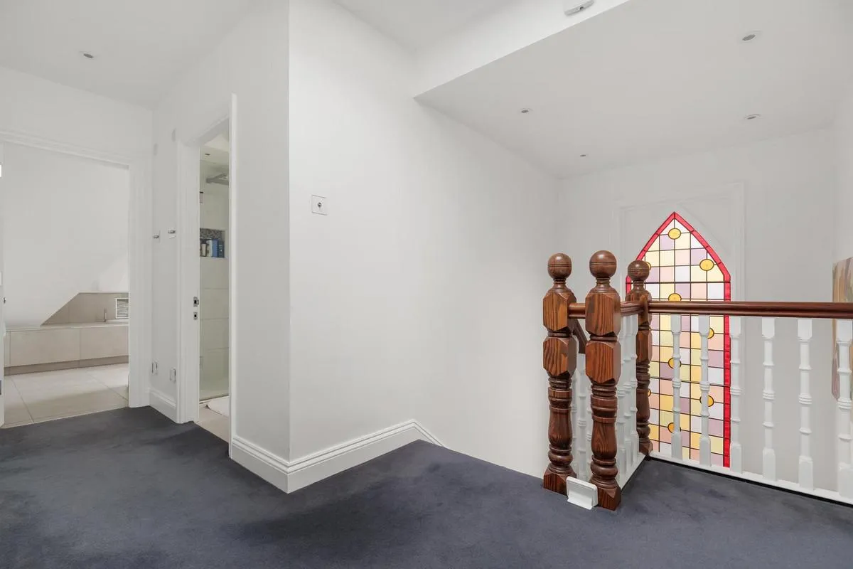 Woodville Road, London, W5, photo 25
