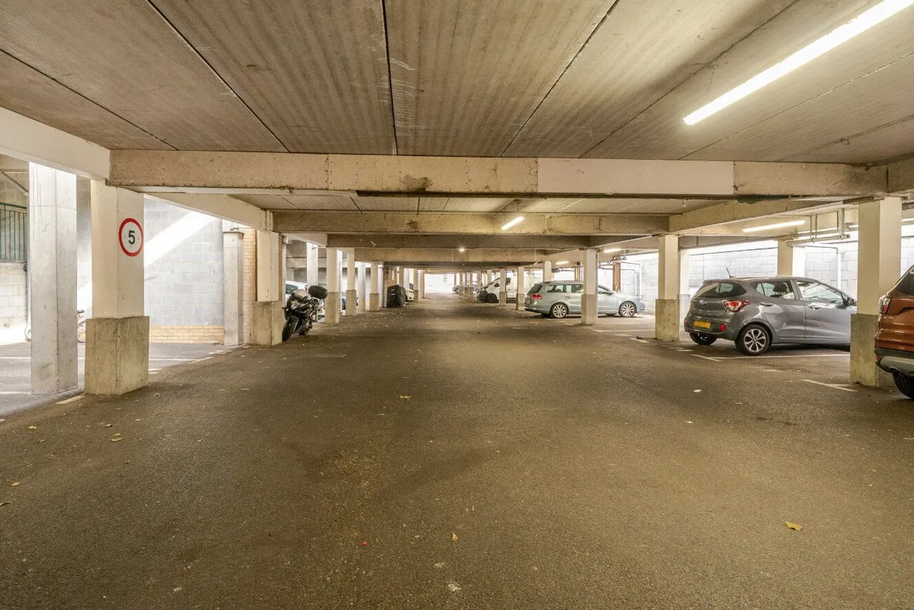 Horn Lane, Acton, W3, photo 16