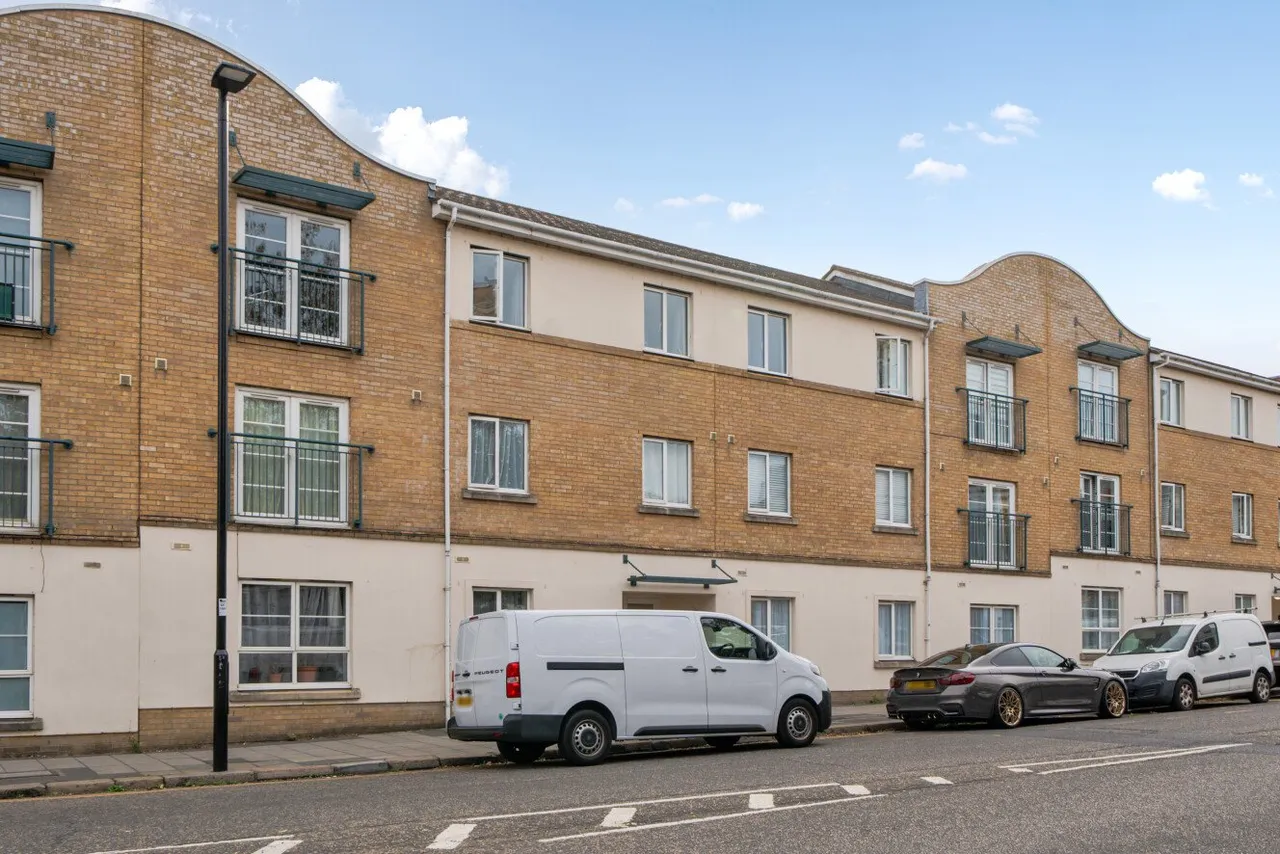 Horn Lane, Acton, W3, photo 3