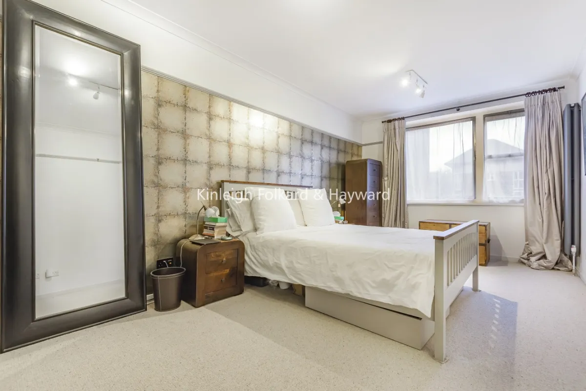 Kennington Park Road, London, SE11, photo 3