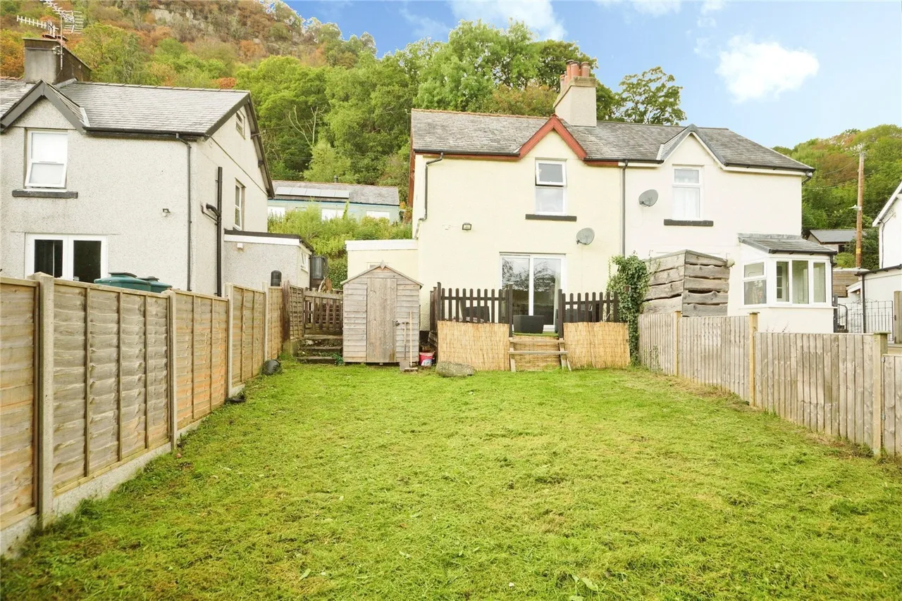 Hillside Cottages, Dolgarrog, LL32, photo 17
