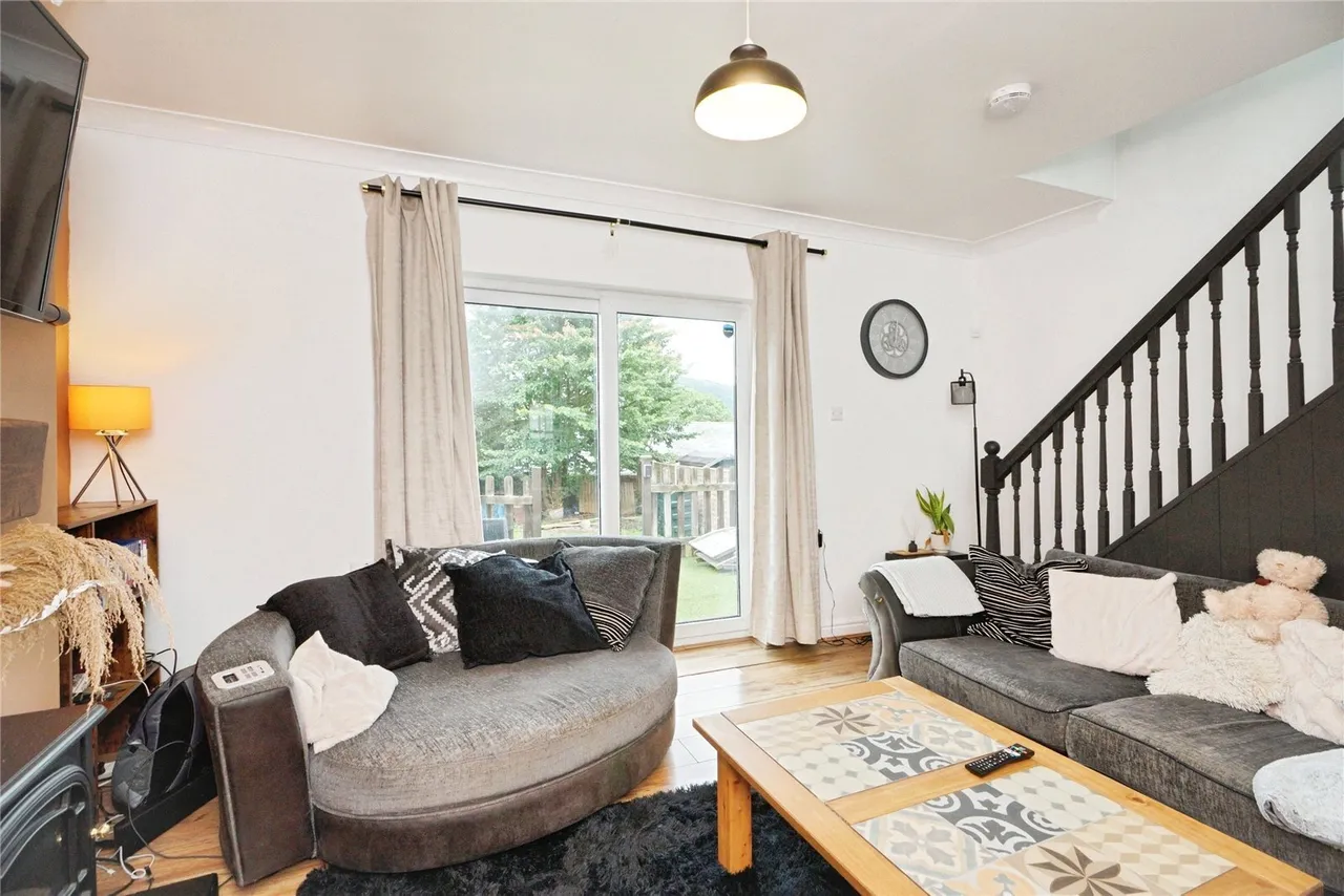 Hillside Cottages, Dolgarrog, LL32, photo 3