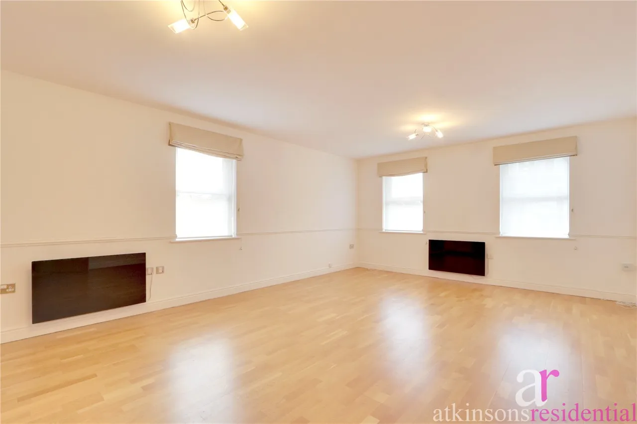 Cockfosters Road, Barnet, Hertfordshire, EN4 0DU, photo 4