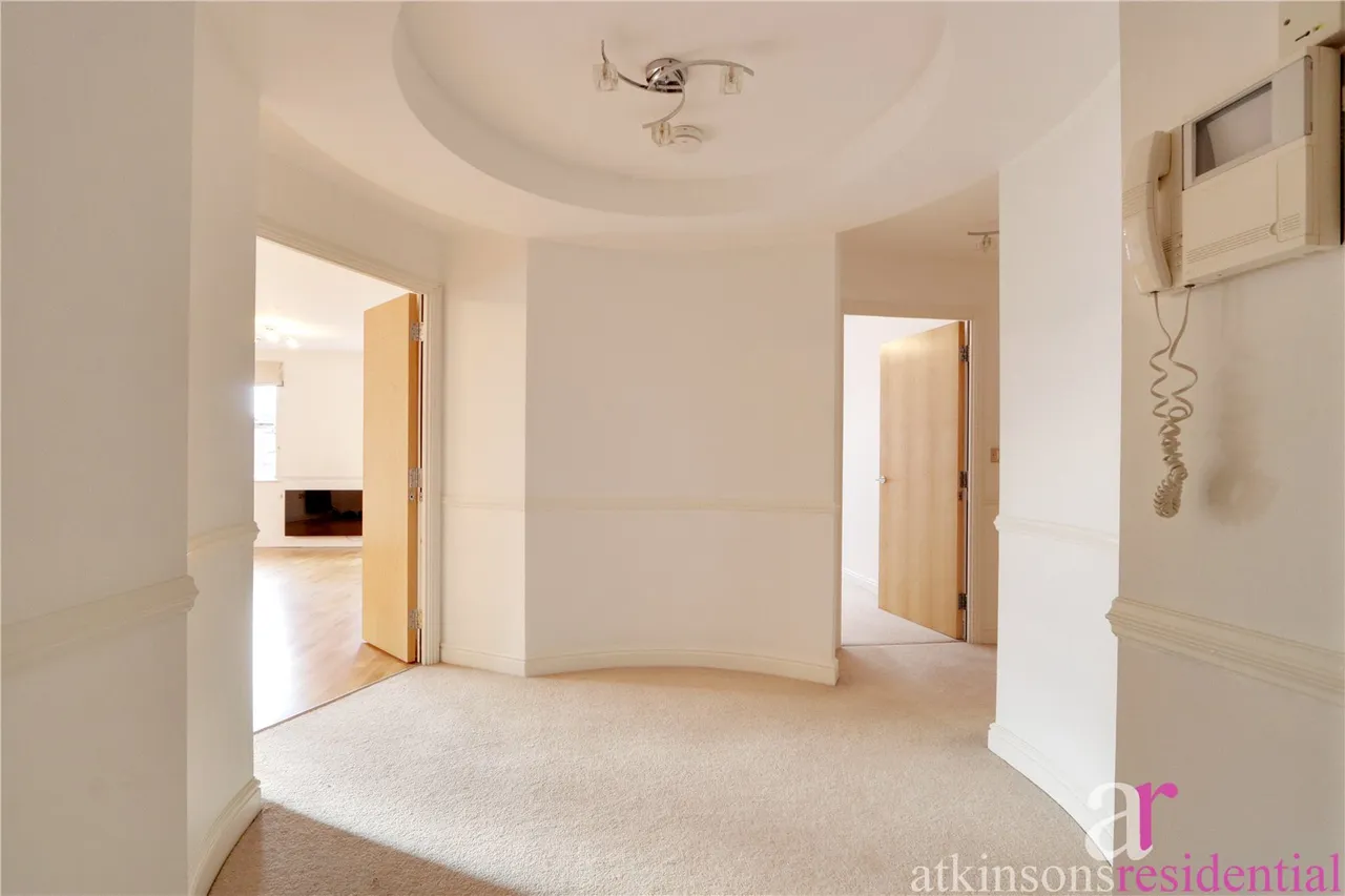 Cockfosters Road, Barnet, Hertfordshire, EN4 0DU, photo 3
