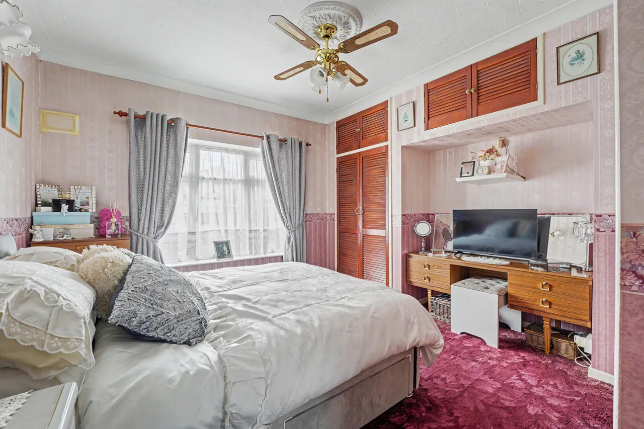 Roedean Avenue, Enfield, EN3, photo 15