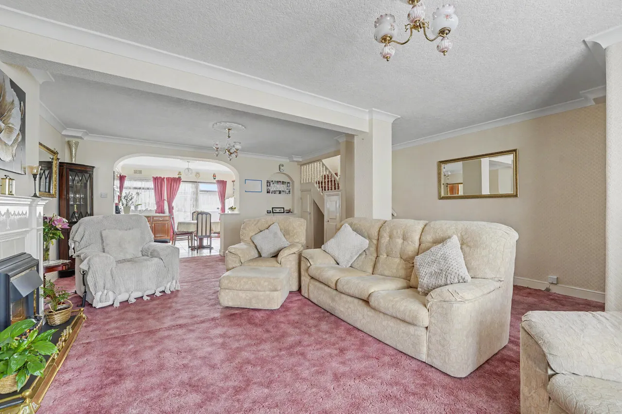 Roedean Avenue, Enfield, EN3, photo 9