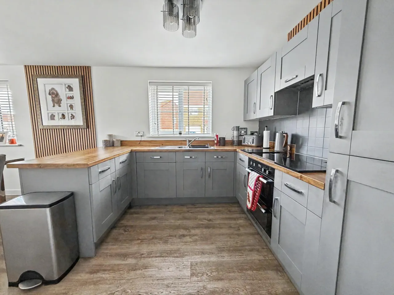 Breeze Close, Bradwell, photo 7