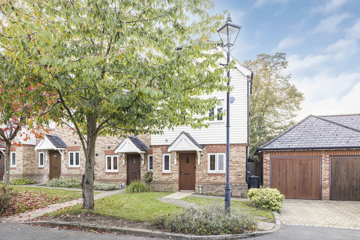 3 bed house for sale — Bromley, BR2 8EJ