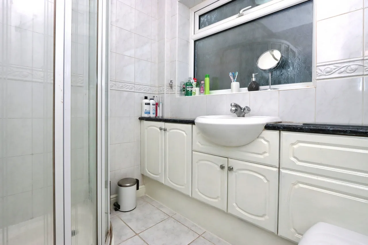 Crispin Drive, Sheffield, S12, photo 9