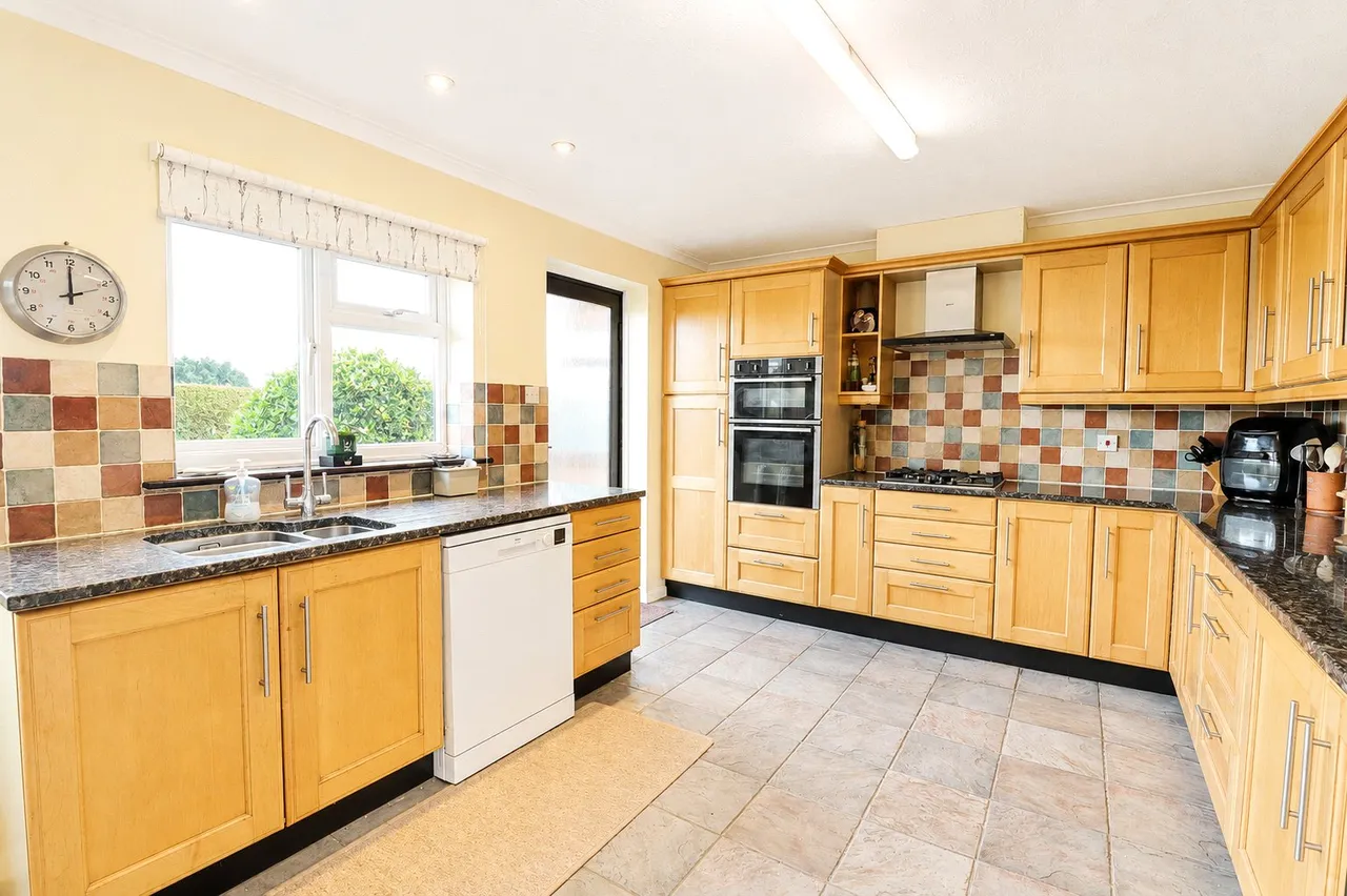 Richard Beadon Close, Wiveliscombe, TA4, photo 14