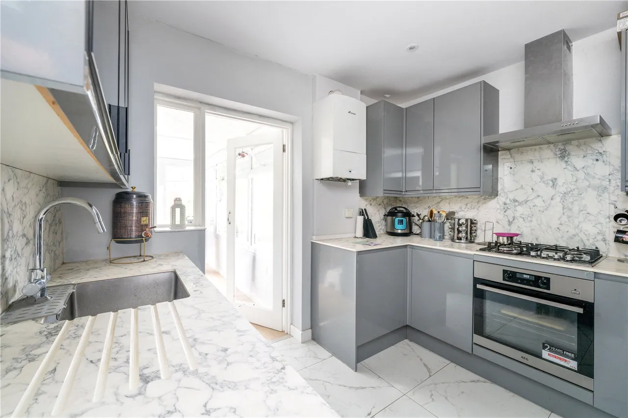 Springfield Road, Whitton, TW2 6LG, photo 5