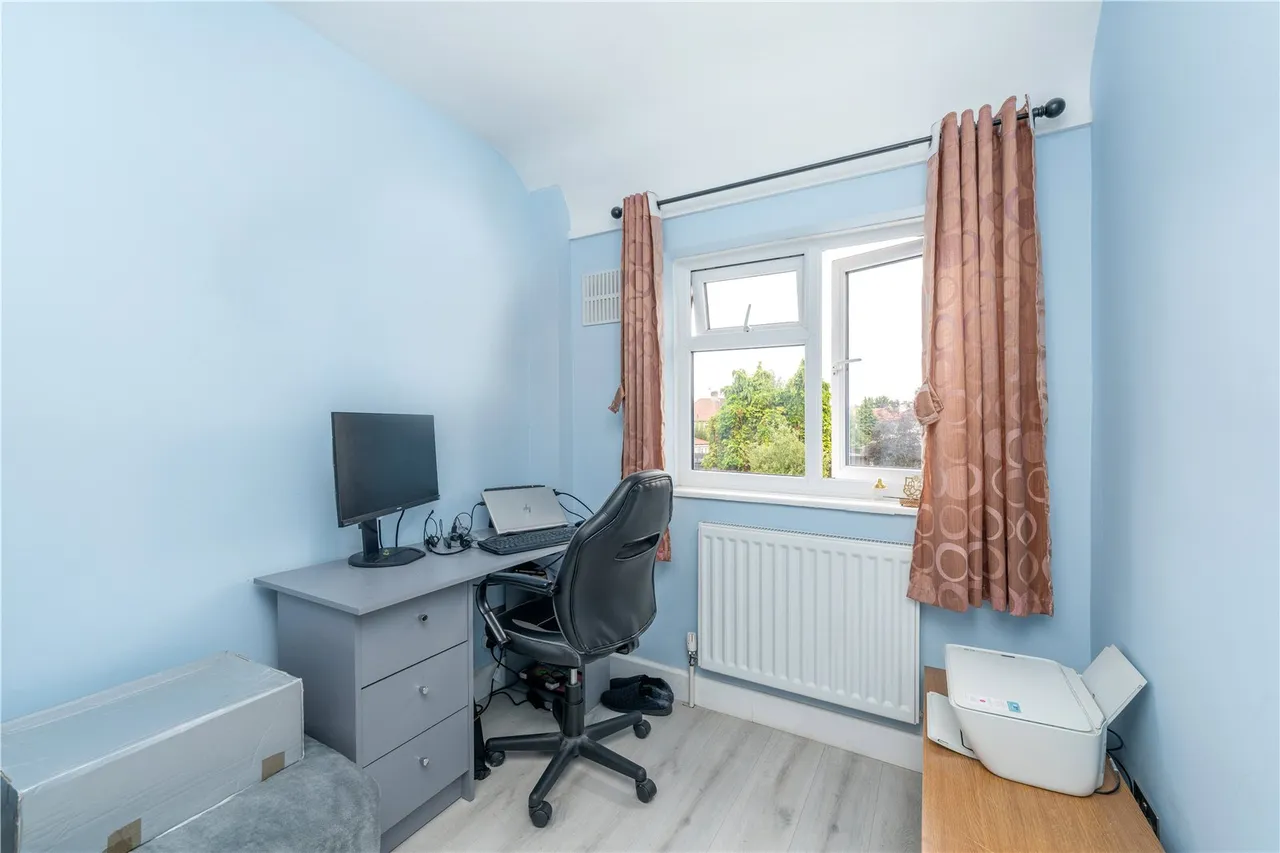 Springfield Road, Whitton, TW2 6LG, photo 11
