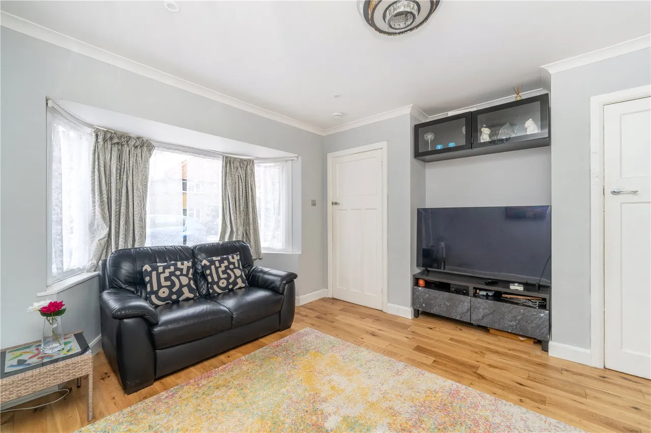 Springfield Road, Whitton, TW2 6LG, photo 3