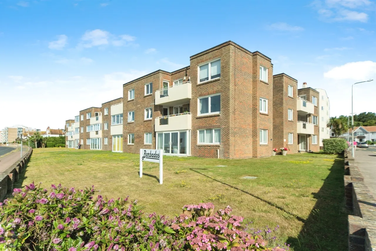 2 bed flat for sale, De La Warr Parade, Bexhill-On-Sea, TN40