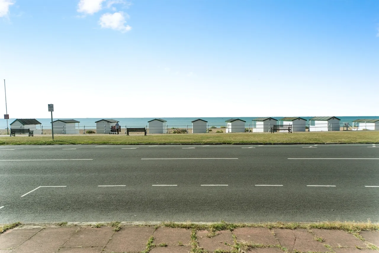 De La Warr Parade, Bexhill-On-Sea, TN40, photo 17