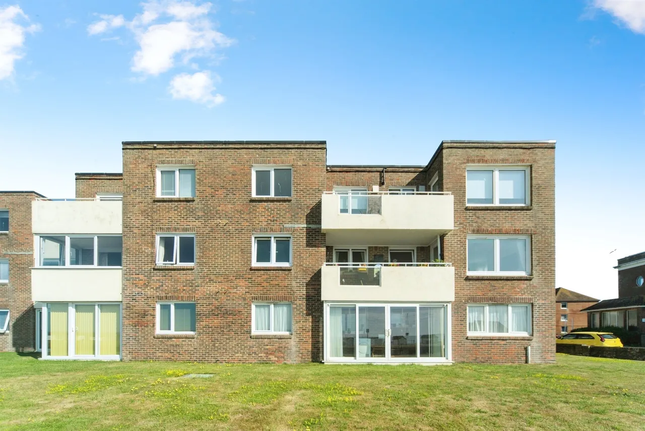 De La Warr Parade, Bexhill-On-Sea, TN40, photo 11