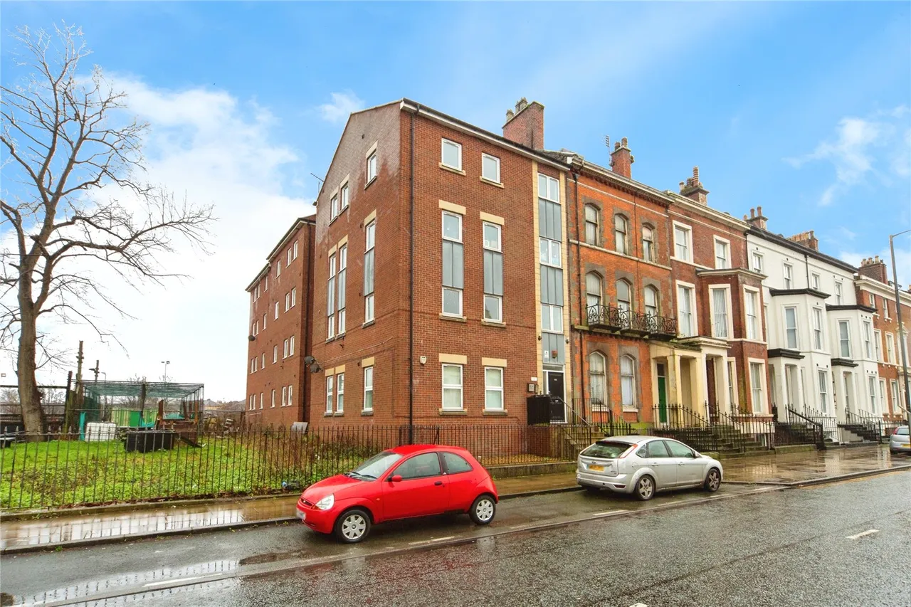 1 bed property for sale, Upper Parliament Street, Liverpool, L8